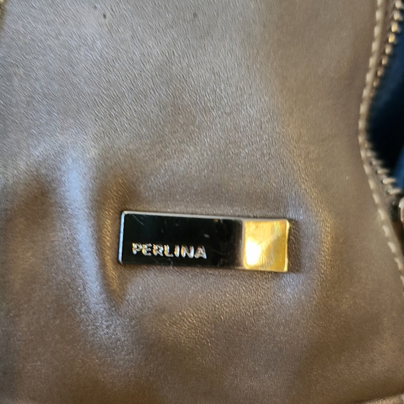 Elegant Perlina Silver Leather Shoulder Bag EUC - Picture 6 of 16